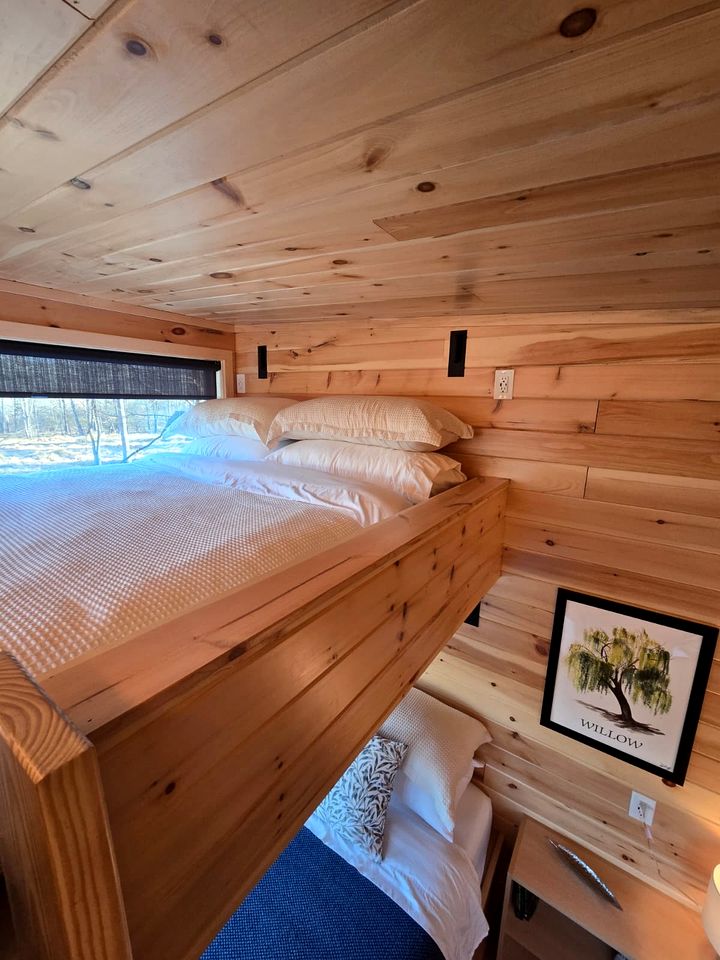 Modern Eco-Pod Retreat in Pennsylvania Forest in a Tiny Cabin with Scenic Views