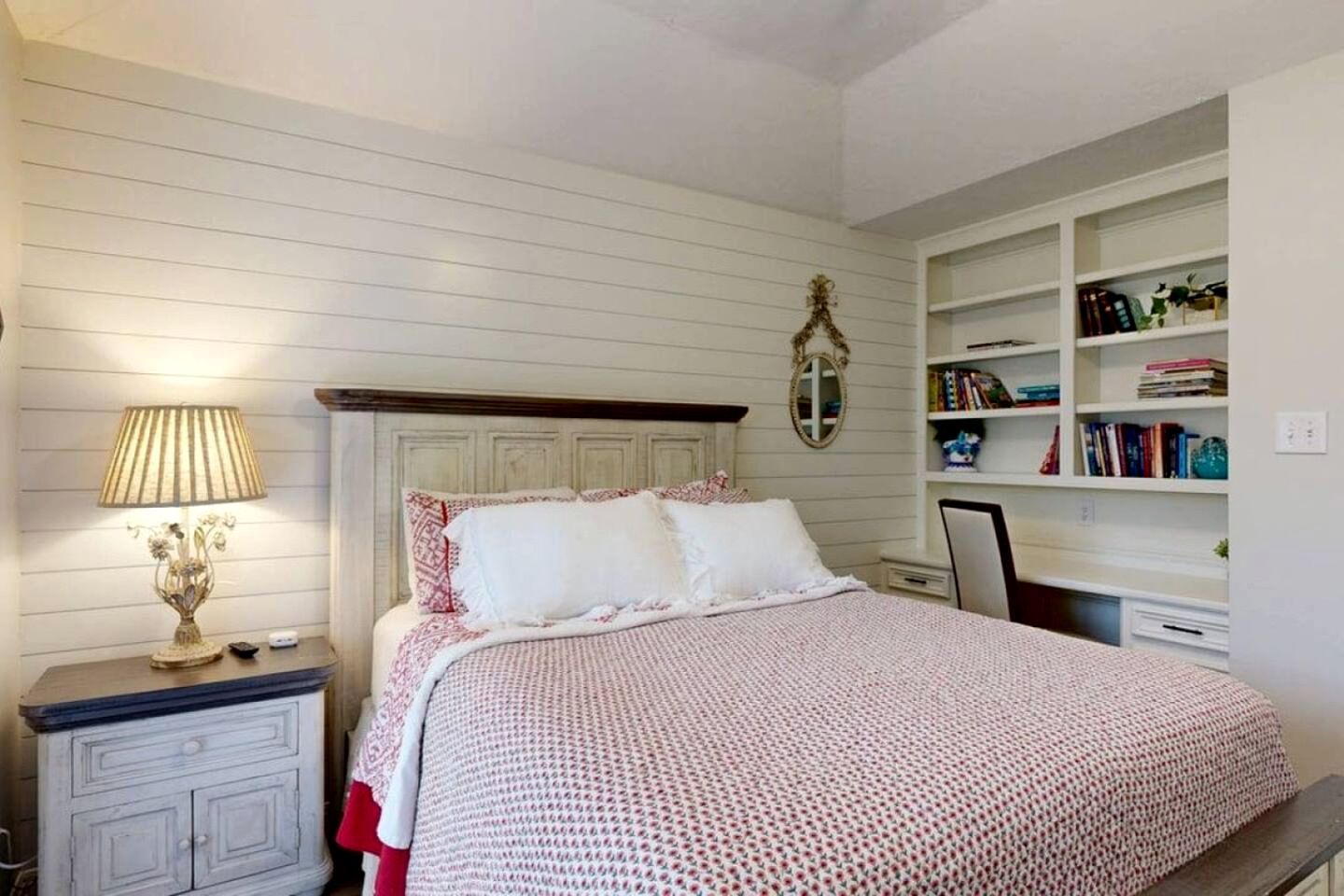 Charming Remodeled Home with Modern Comforts Near TAMU & Downtown in Bryan, Texas