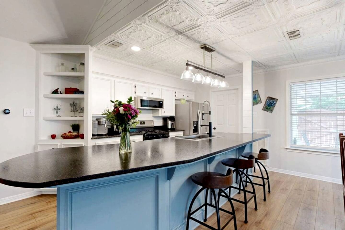 Charming Remodeled Home with Modern Comforts Near TAMU & Downtown in Bryan, Texas