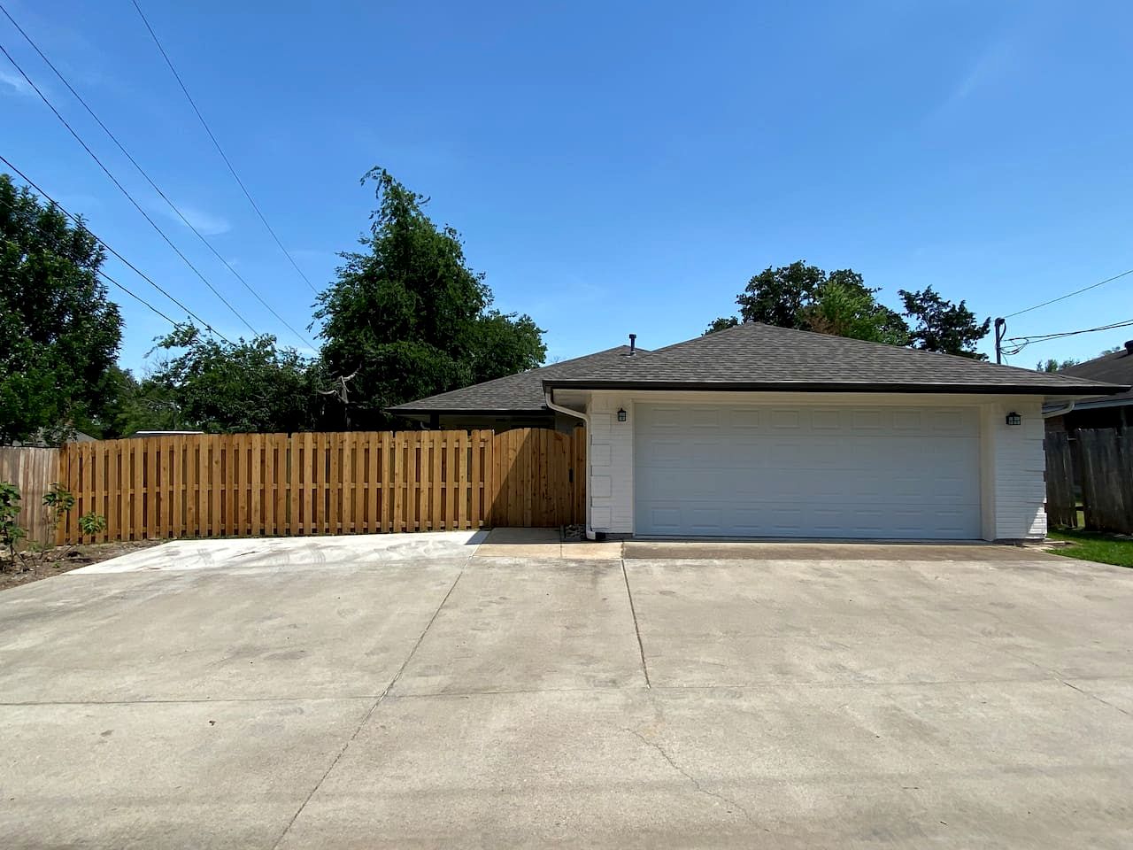 Charming Remodeled Home with Modern Comforts Near TAMU & Downtown in Bryan, Texas