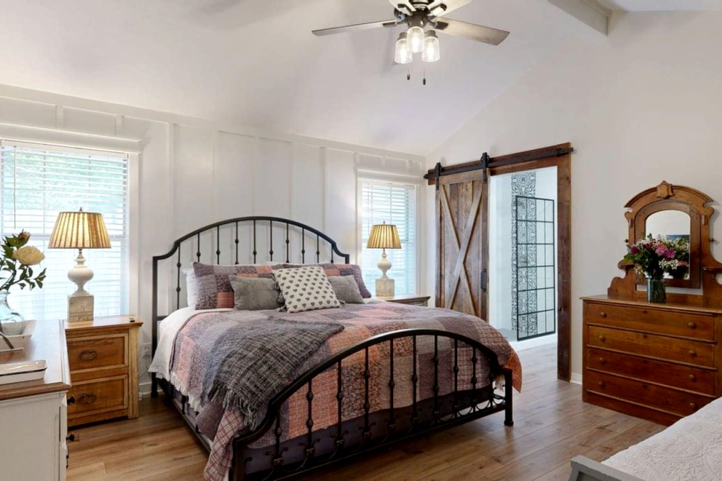 Charming Remodeled Home with Modern Comforts Near TAMU & Downtown in Bryan, Texas