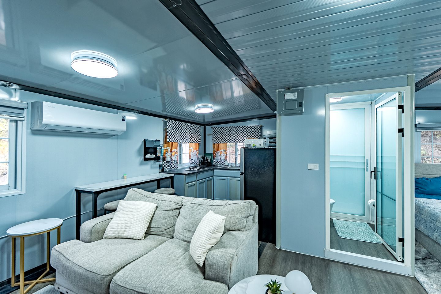 Modern Foldable Container Home with Mountain Views near Pipestem Resort, West Virginia