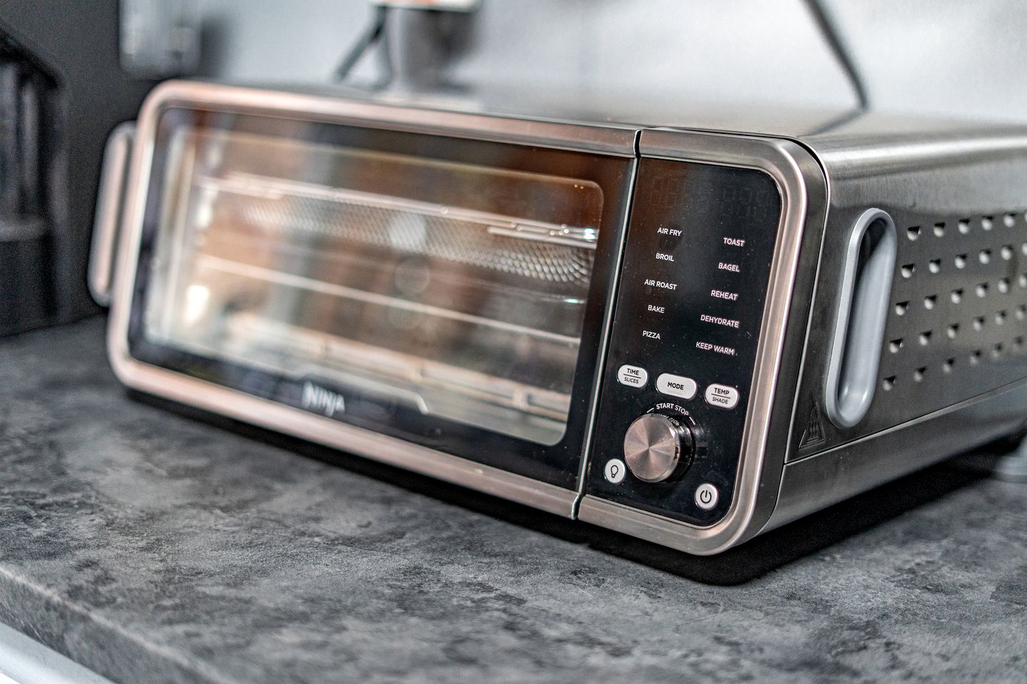 Modern Foldable Container Home with Mountain Views near Pipestem Resort, West Virginia
