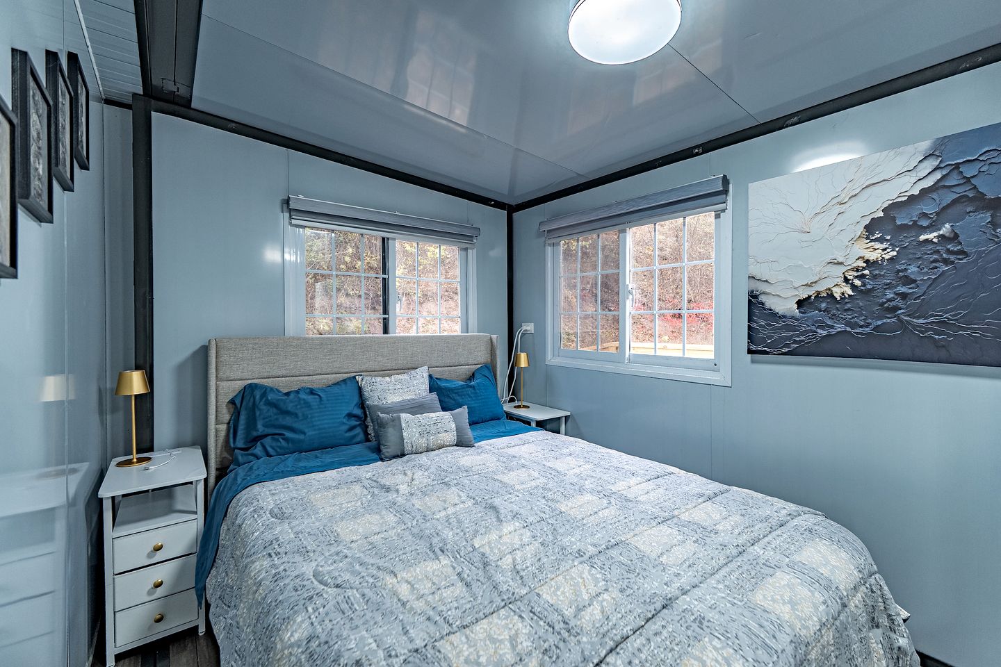 Modern Foldable Container Home with Mountain Views near Pipestem Resort, West Virginia