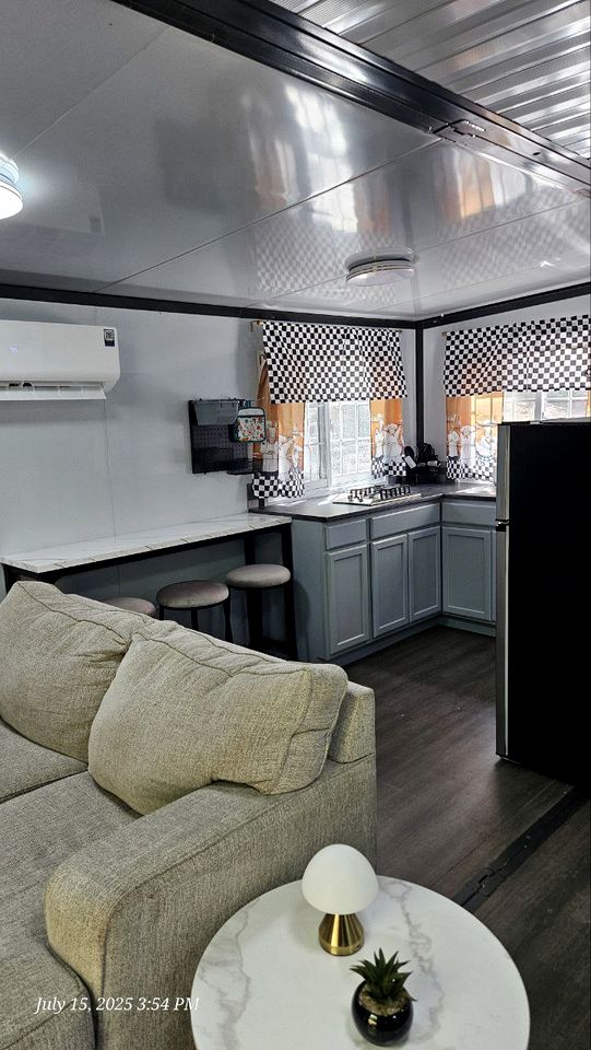 Modern Foldable Container Home with Mountain Views near Pipestem Resort, West Virginia