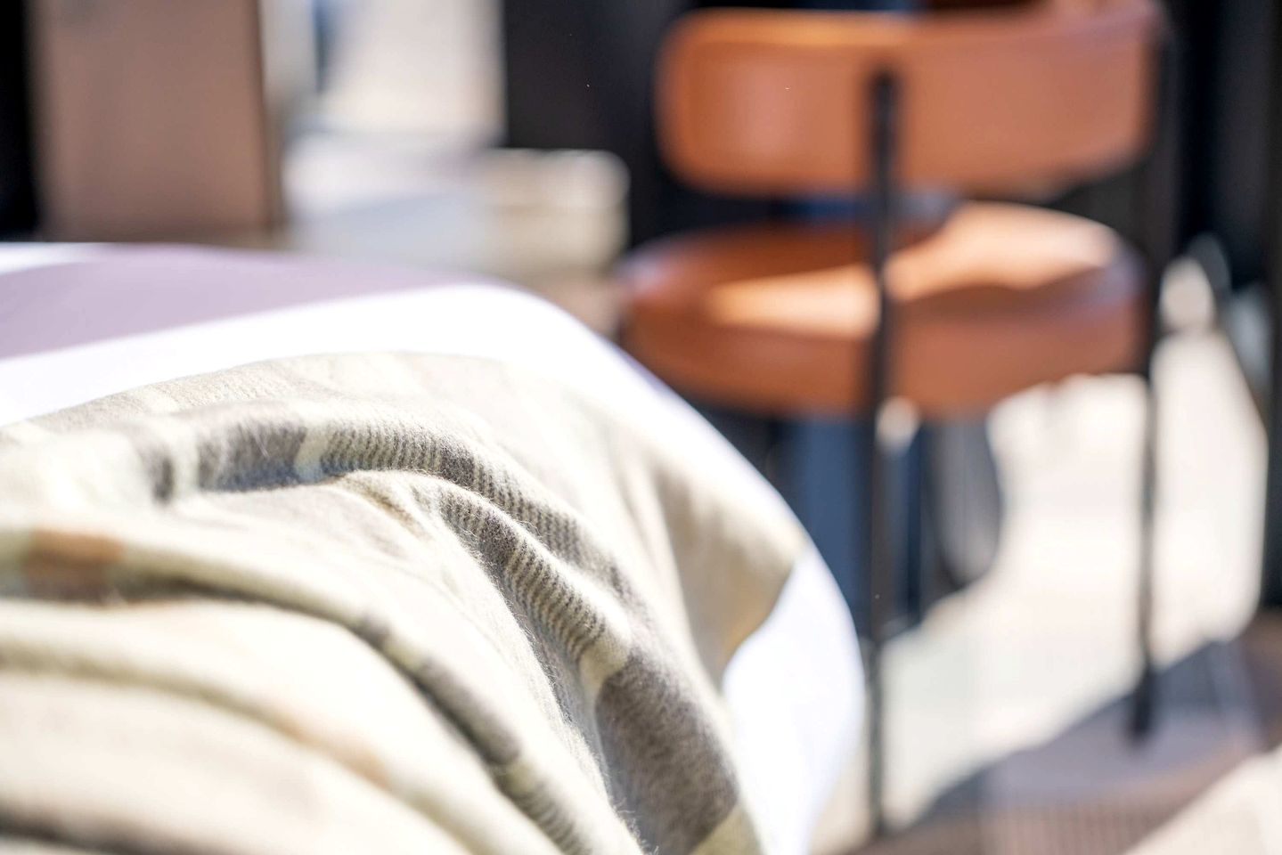 Unique Mirror Studio Retreat with Panoramic Views near Capitol Reef, Torrey Utah