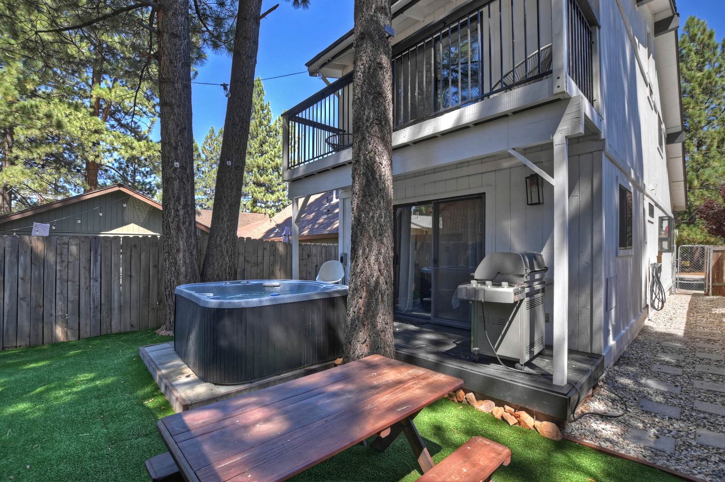 Unwind in Style: Premier Location Cabin with Hot Tub in California