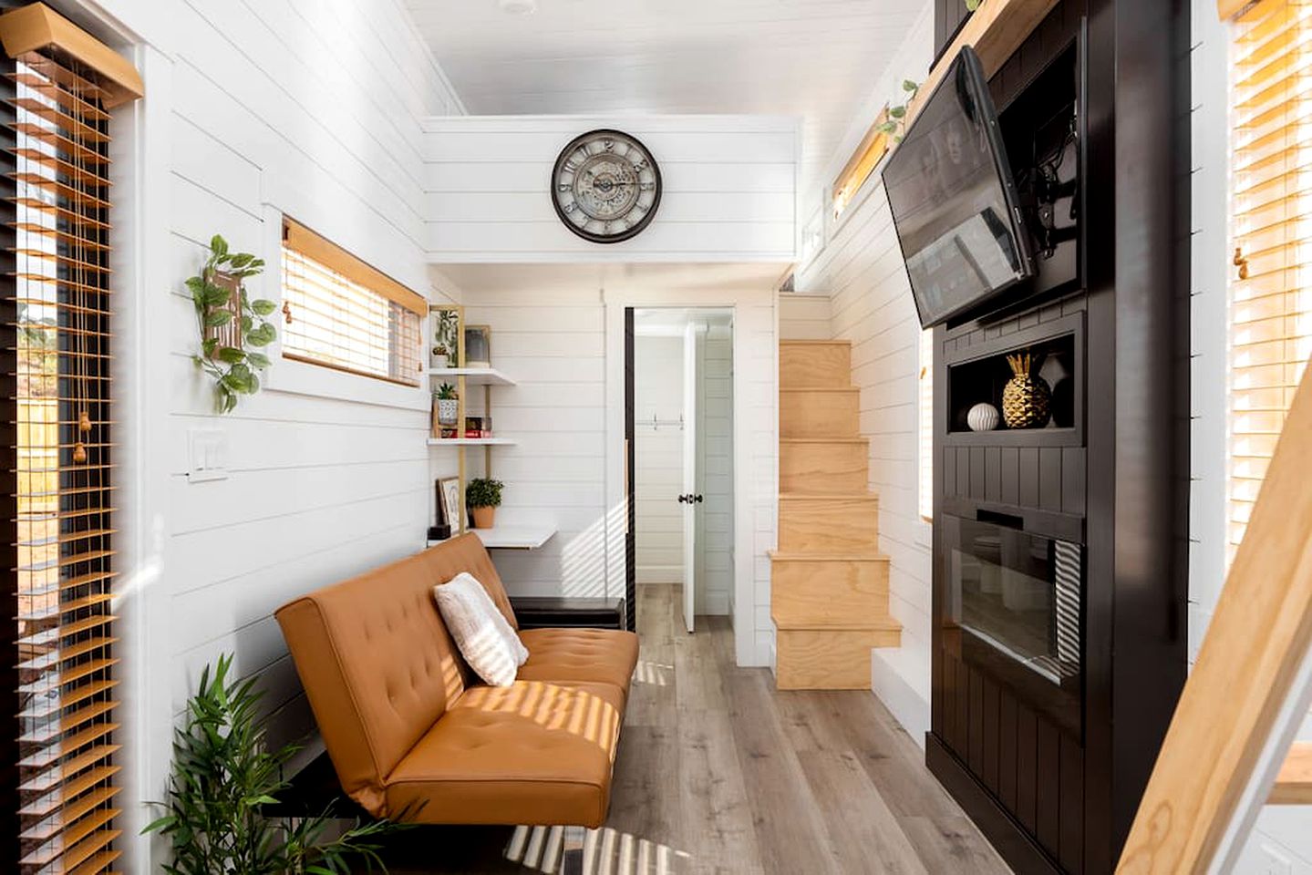 Under the Utah Stars: Experience Stargazing from Our Rooftop Deck Tiny House