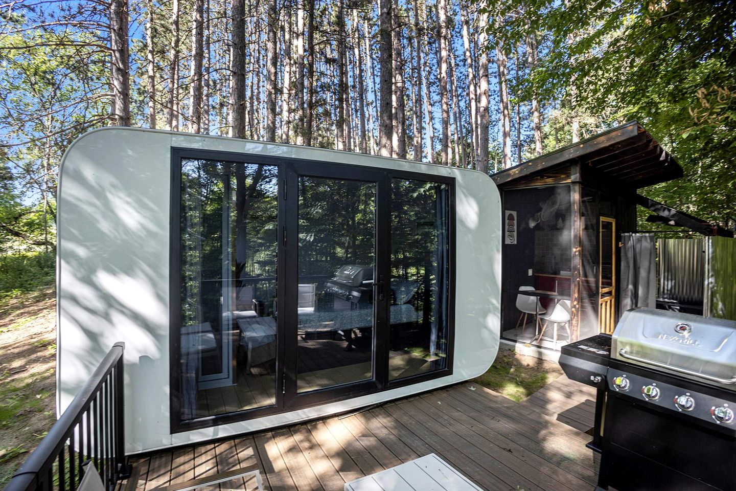 Secluded Modern Tiny House with Wood-Fired Hot Tub Near Trails in Sears, Michigan