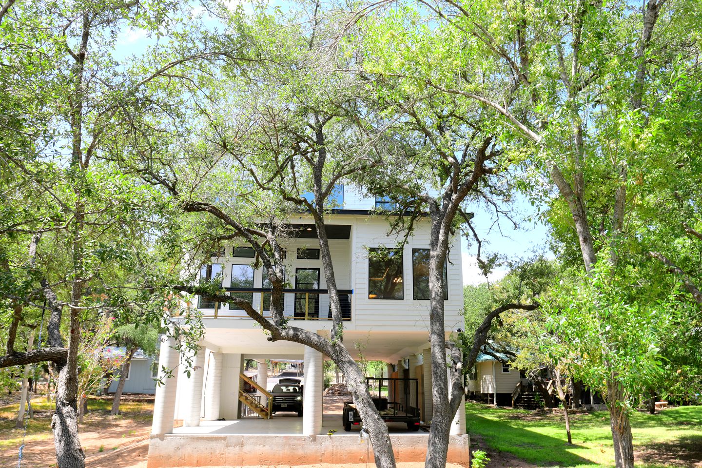 Luminous Vacation Rental with Fire Pit in Kingsland, Texas