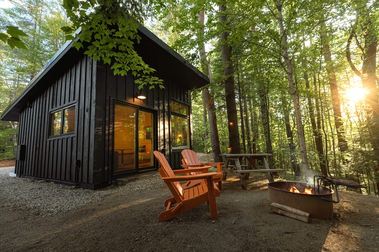 Magical Cabin with Peaceful Surrounding in Freeport, Maine