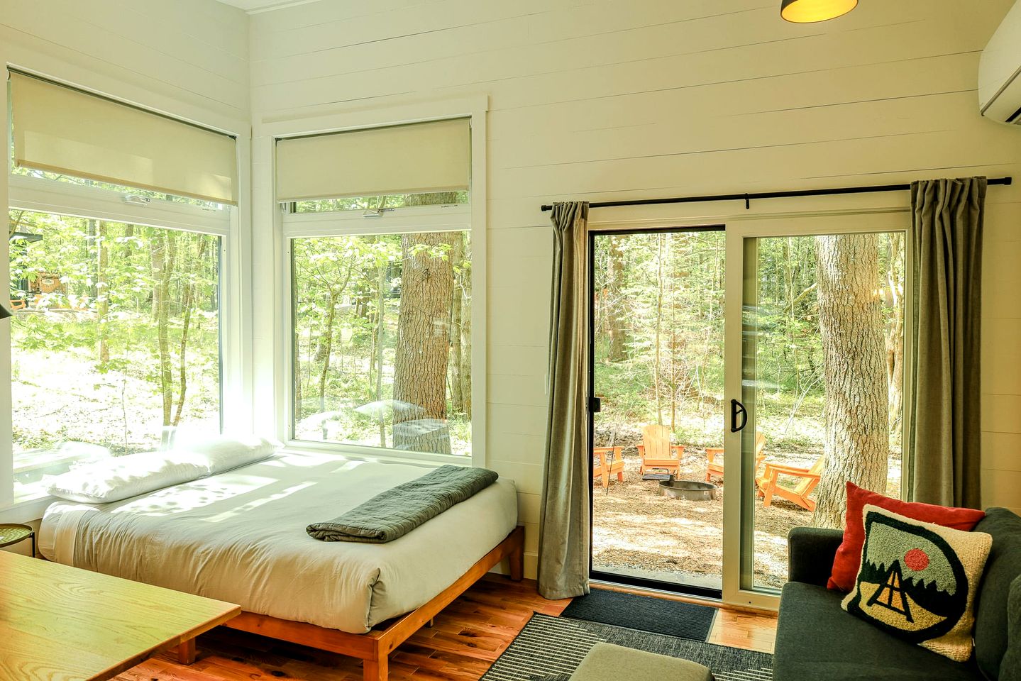 Magical Cabin with Peaceful Surrounding in Freeport, Maine