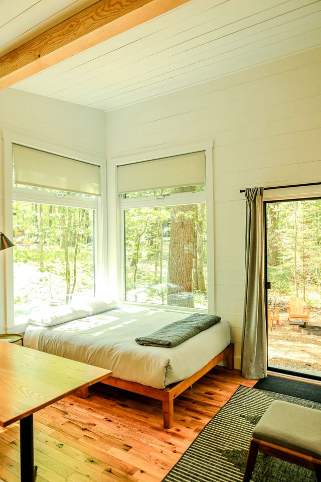 Magical Cabin with Peaceful Surrounding in Freeport, Maine