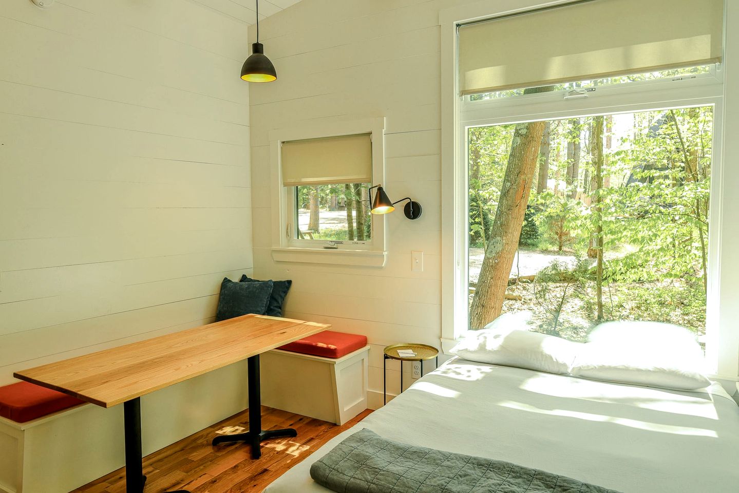 Outstanding Cabin in the Woods in Freeport, Maine