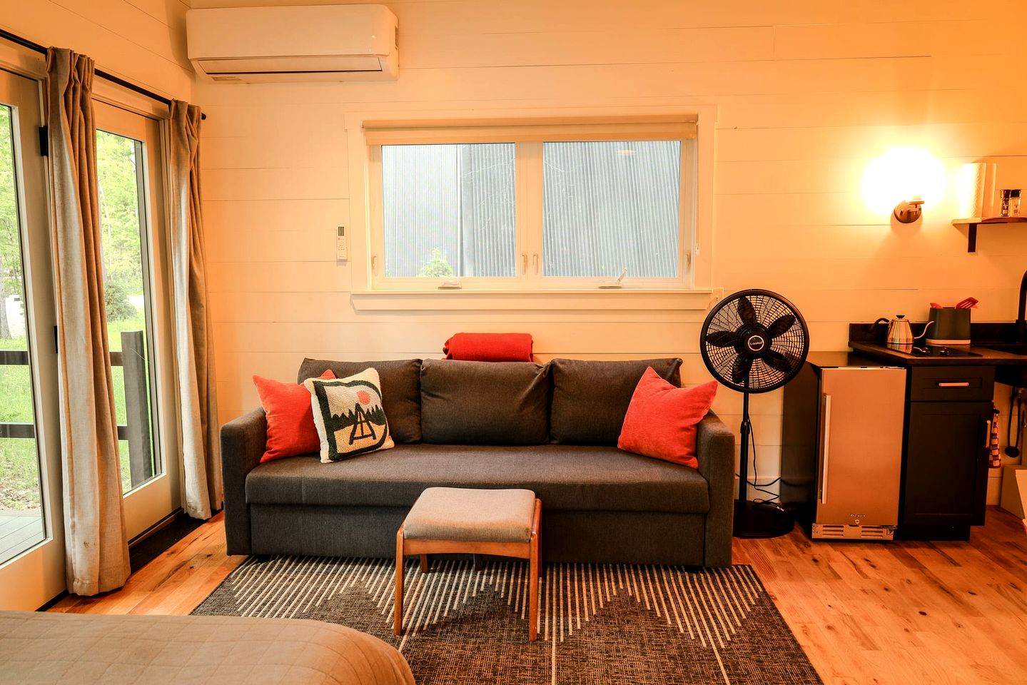 Luxurious Accessible Cabin with Forest Views near Desert of Maine – Freeport, ME