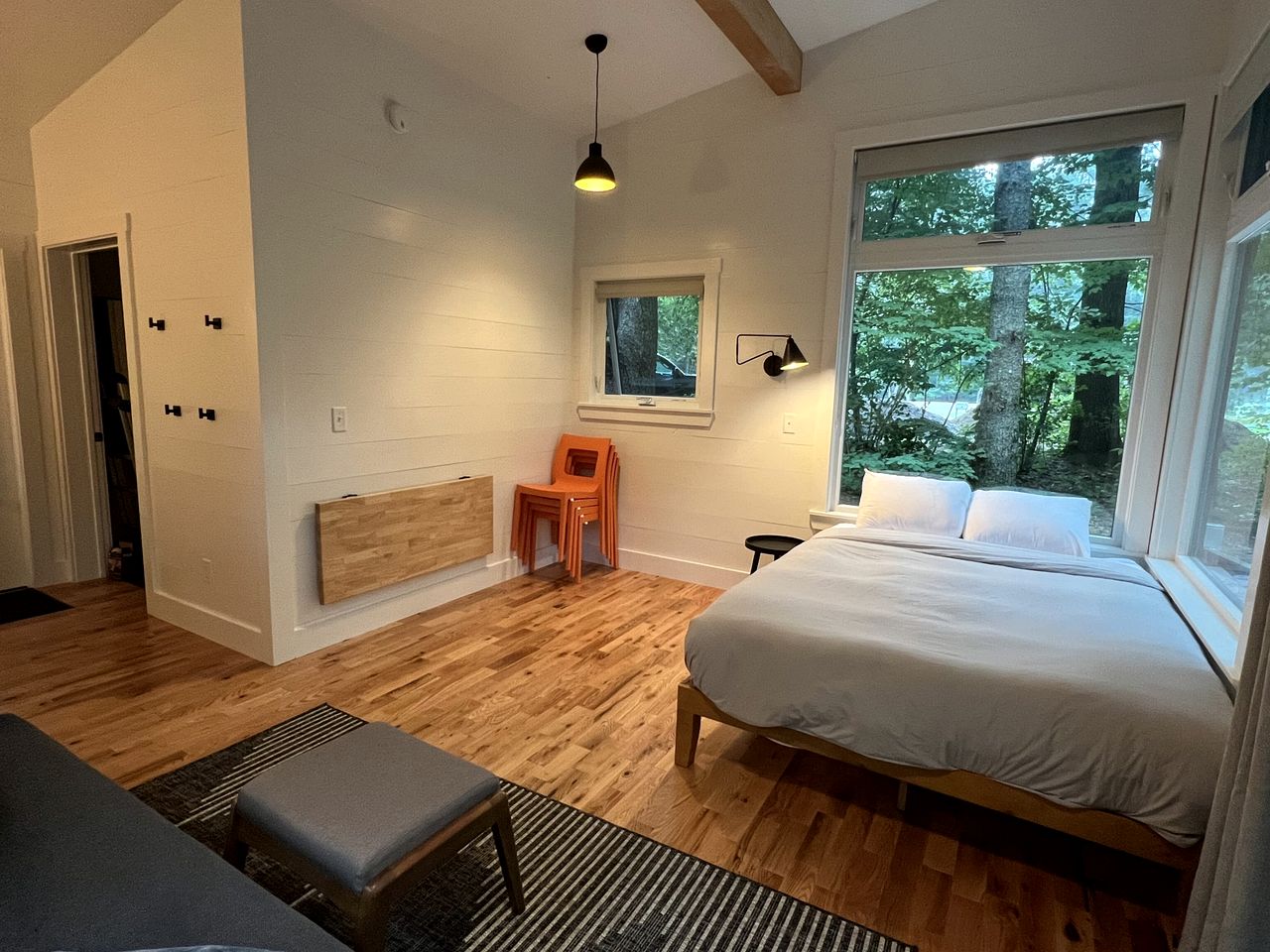 Luxurious Accessible Cabin with Forest Views near Desert of Maine – Freeport, ME