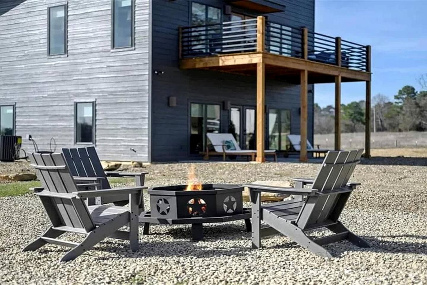 Modern Luxury Cabin with Game Room, Hot Tub & Fire Pit Near Beavers Bend, Broken Bow OK