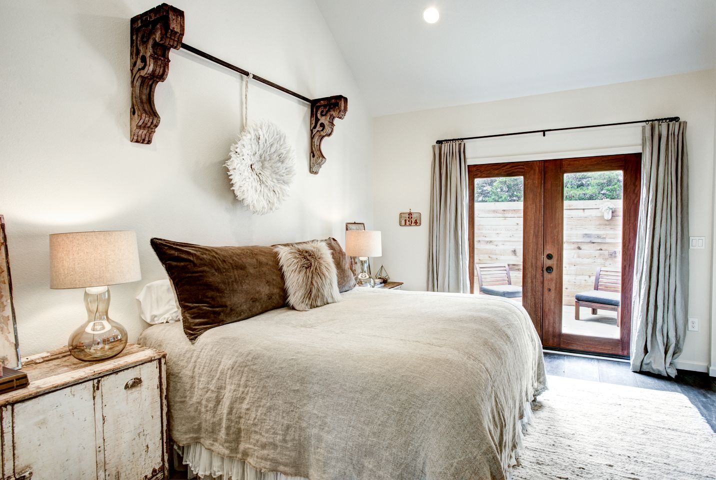 Modern Luxury Rental with Bohemian Decor near Antique Show in Round Top, Texas