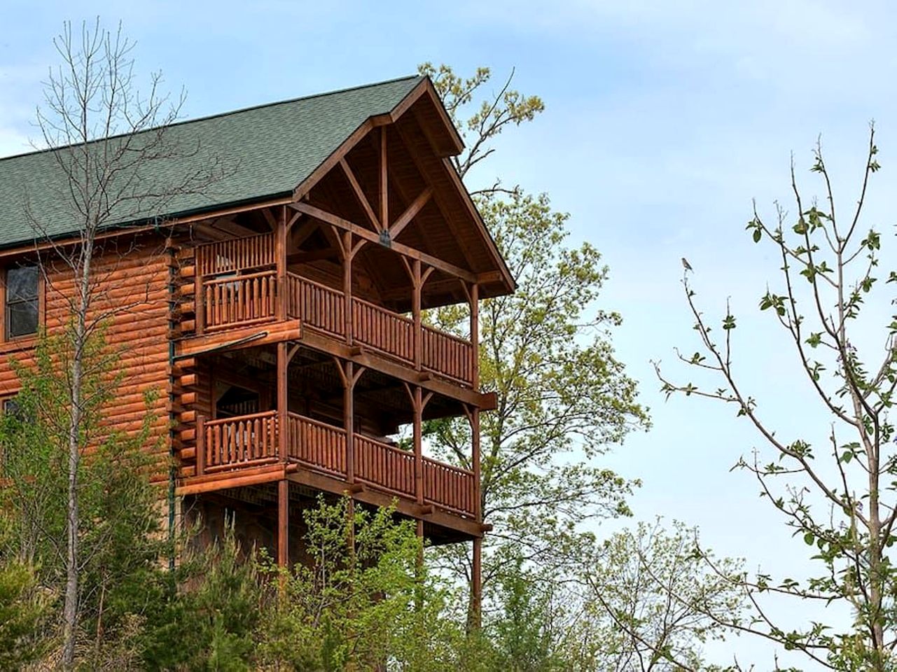 Modern Mountain Cabin Retreat with Game Room and Outdoor Pool in Sevierville, Tennessee