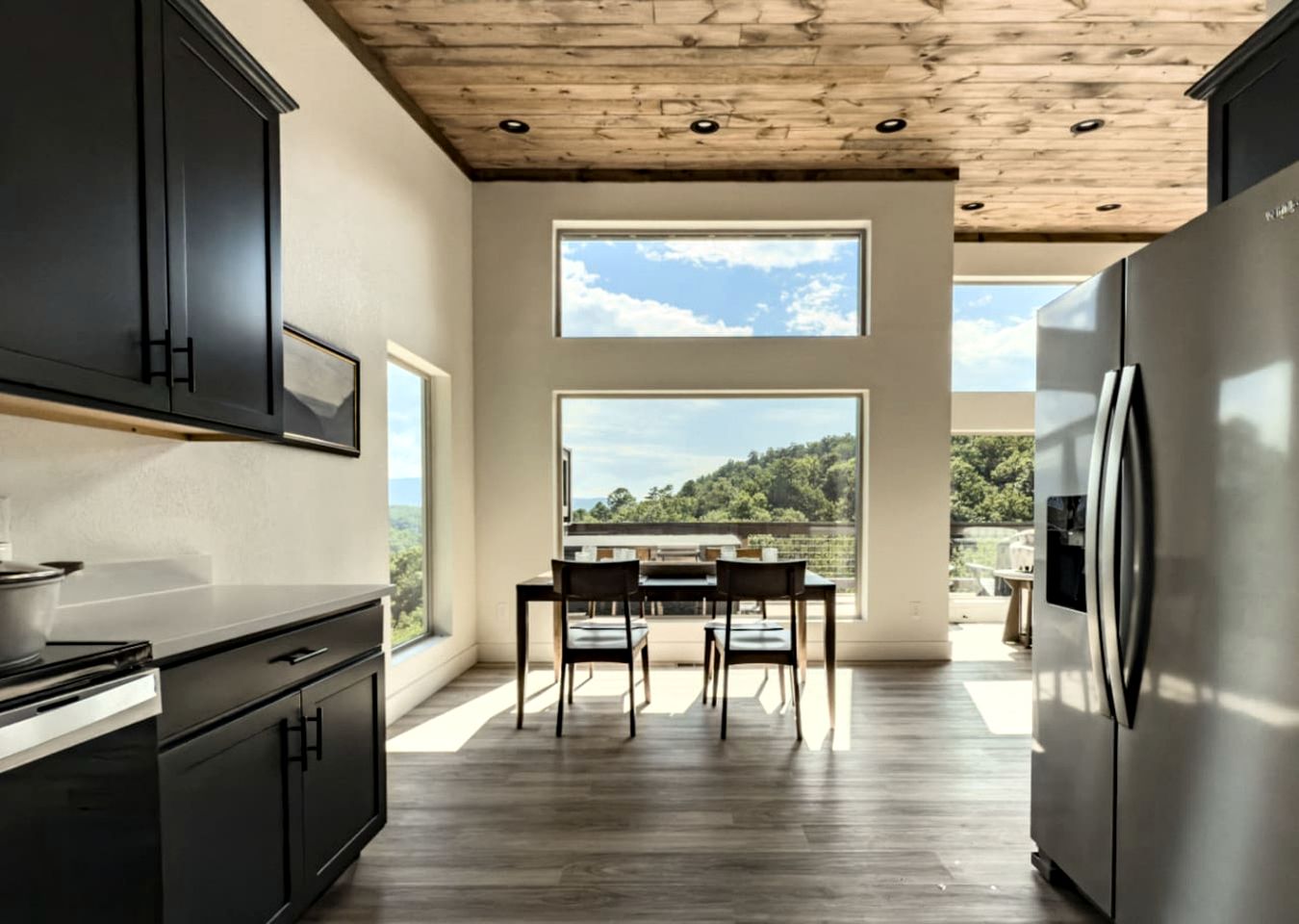 Modern Mountain-Top Chalet with Glass-Wall Views near Dollywood in Pigeon Forge, Tennessee