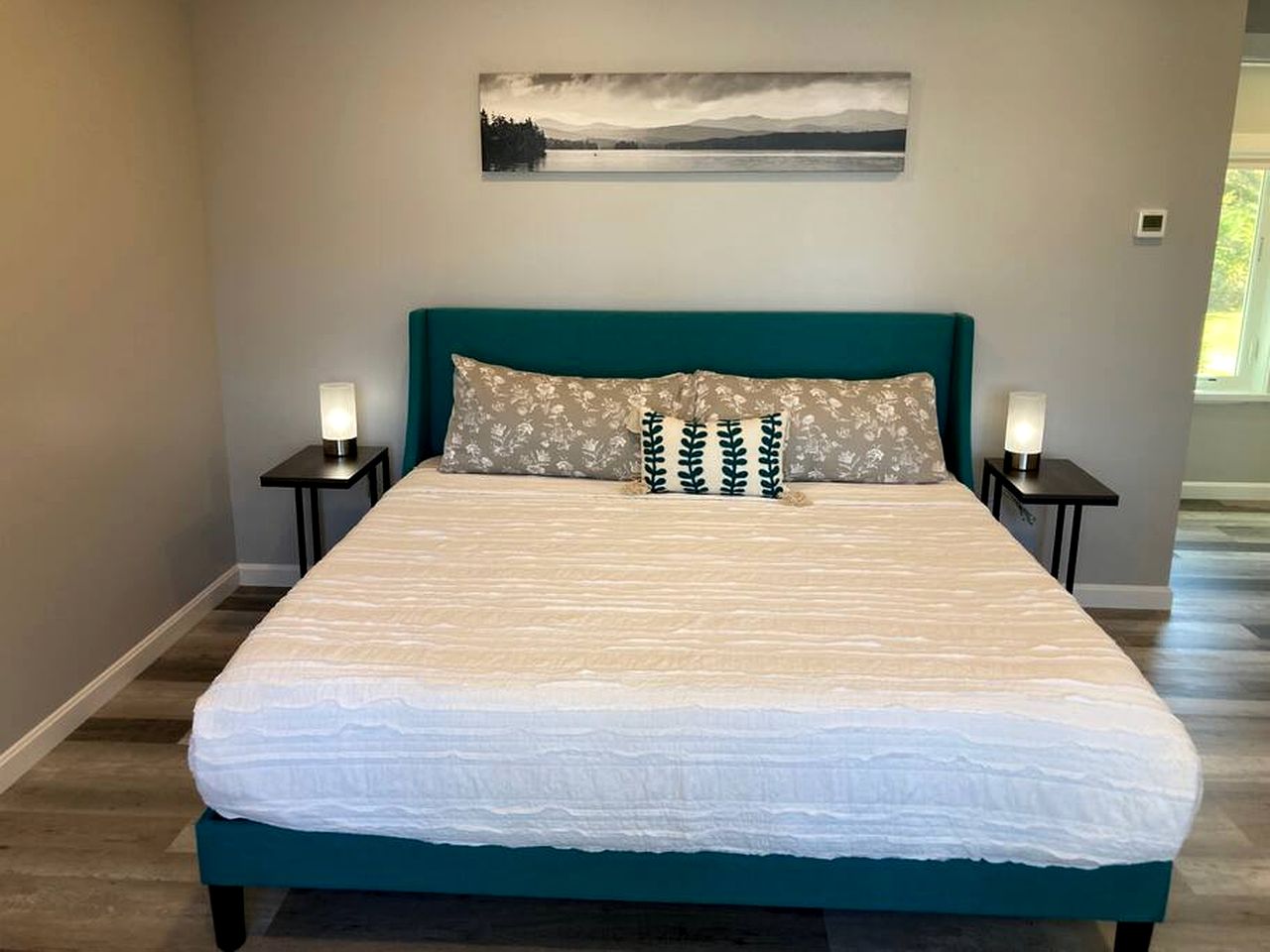 Chic Cottage with Panoramic Lake and Nature Views in Maine