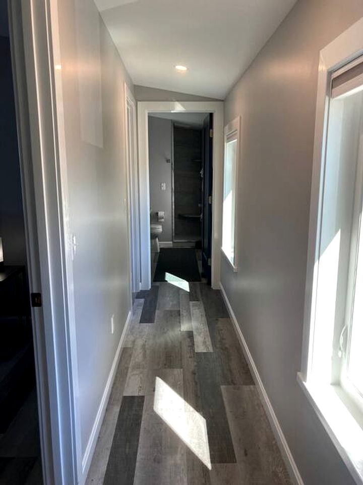 Chic Cottage with Panoramic Lake and Nature Views in Maine