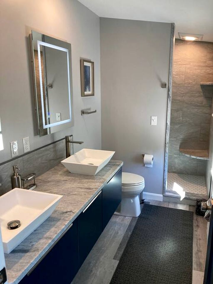 Chic Cottage with Panoramic Lake and Nature Views in Maine