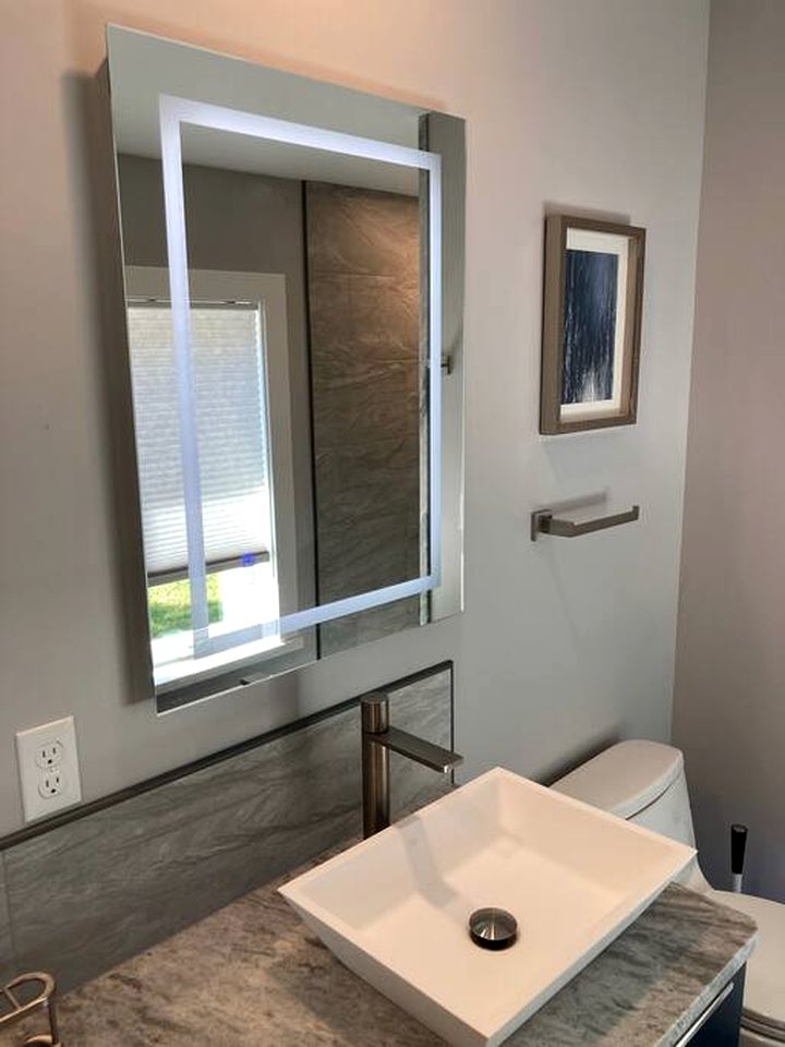 Chic Cottage with Panoramic Lake and Nature Views in Maine