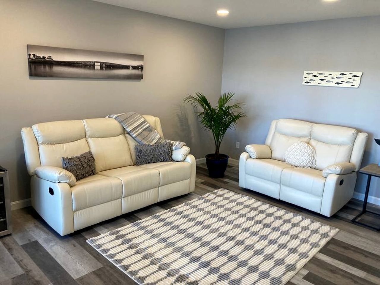 Chic Cottage with Panoramic Lake and Nature Views in Maine