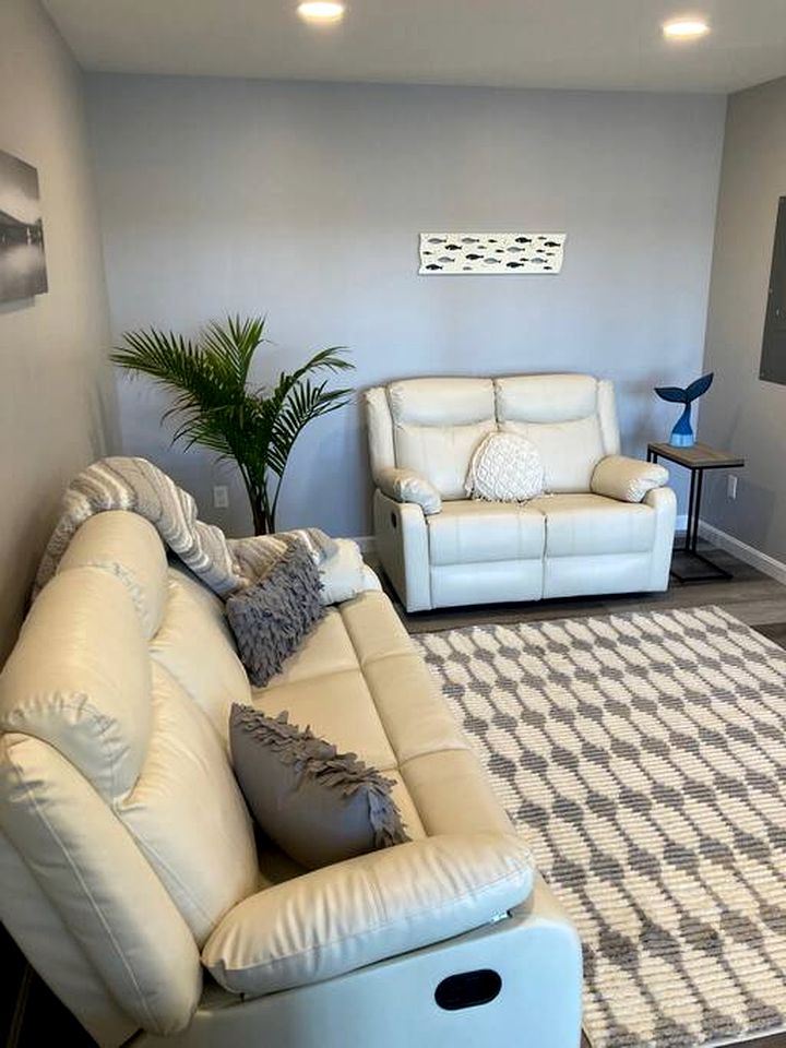 Chic Cottage with Panoramic Lake and Nature Views in Maine