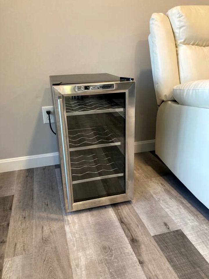 Chic Cottage with Panoramic Lake and Nature Views in Maine