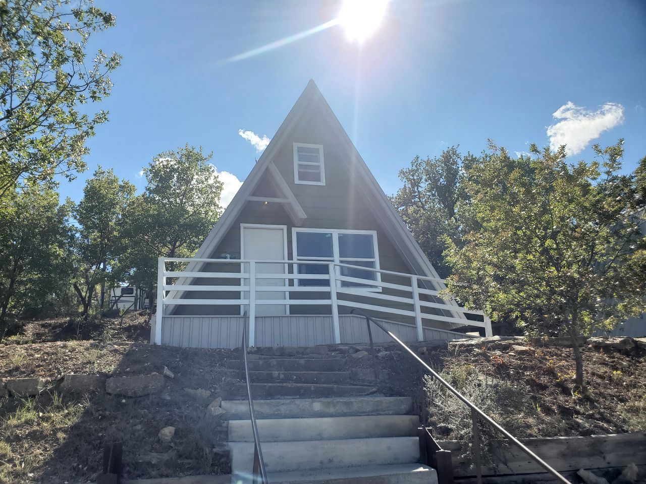 Charming Lakeside Cabin with Fire Pit & Private Dock Near Lake Cisco, Cisco, TX