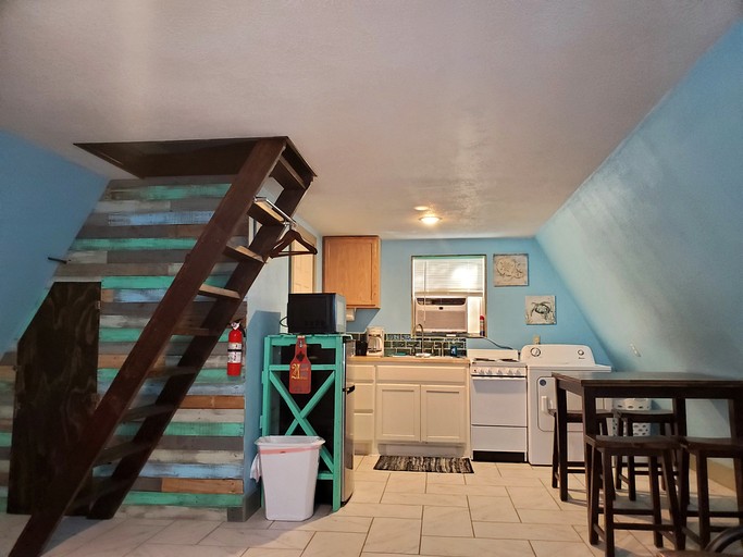 A-Frames (United States of America, Cisco, Texas)