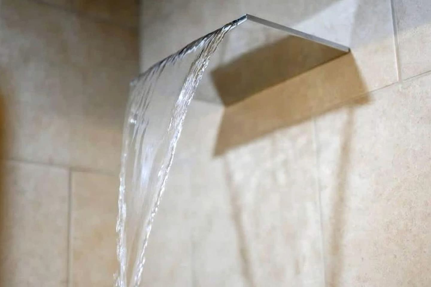 Modern Rustic Cabin with Hot Tub & Loft, Near Shops in Broken Bow, OK