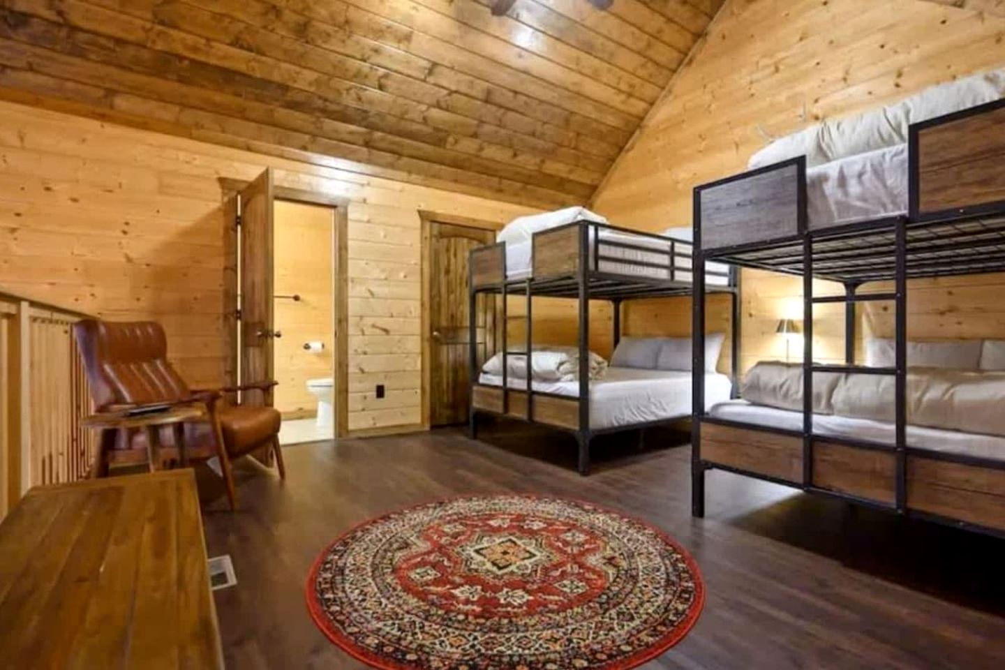 Modern Rustic Cabin with Hot Tub & Loft, Near Shops in Broken Bow, OK