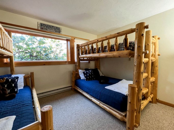 Cabins (United States of America, Bartlett, New Hampshire)