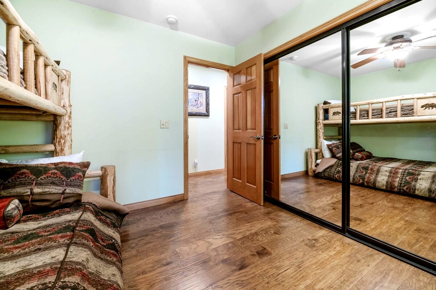 Comfy Cabin with Outdoor Living Space with Spa in Big Bear Lake