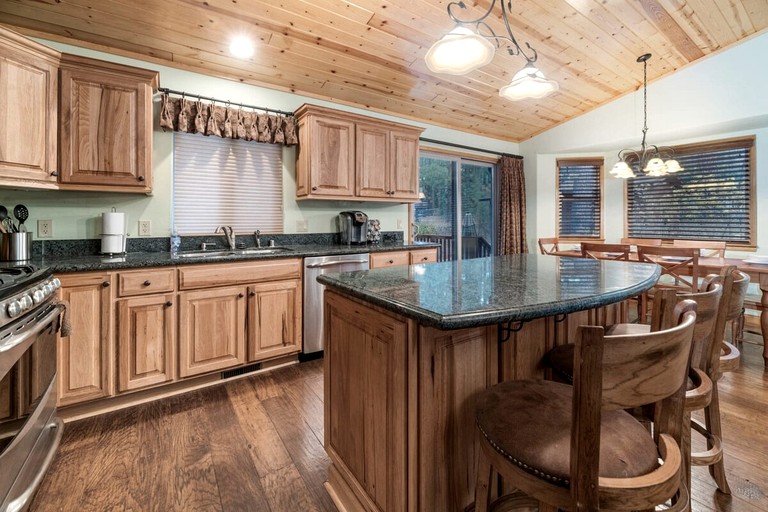 Cabins (United States of America, Big Bear Lake, California)