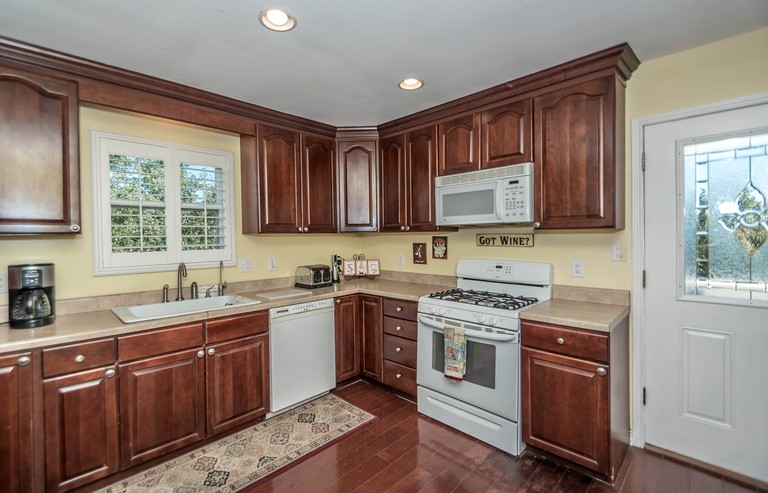 Vacation Rentals (Helotes, Texas, United States)