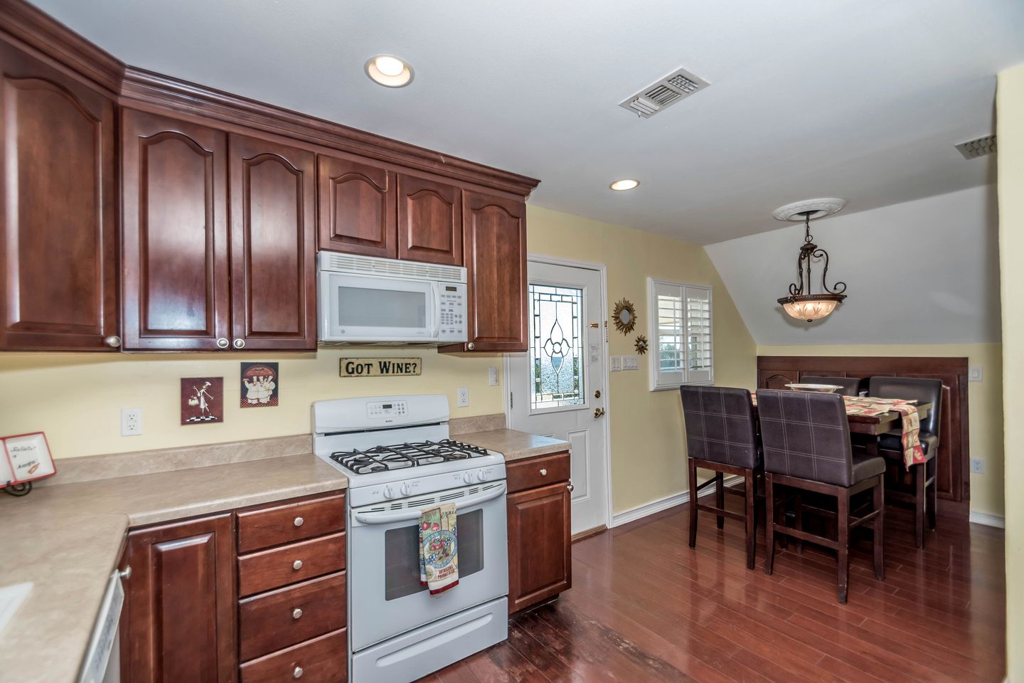 Modern Texas Hill Country Suite Rental for Four near San Antonio