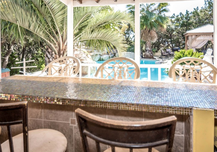 Vacation Rentals (Helotes, Texas, United States)