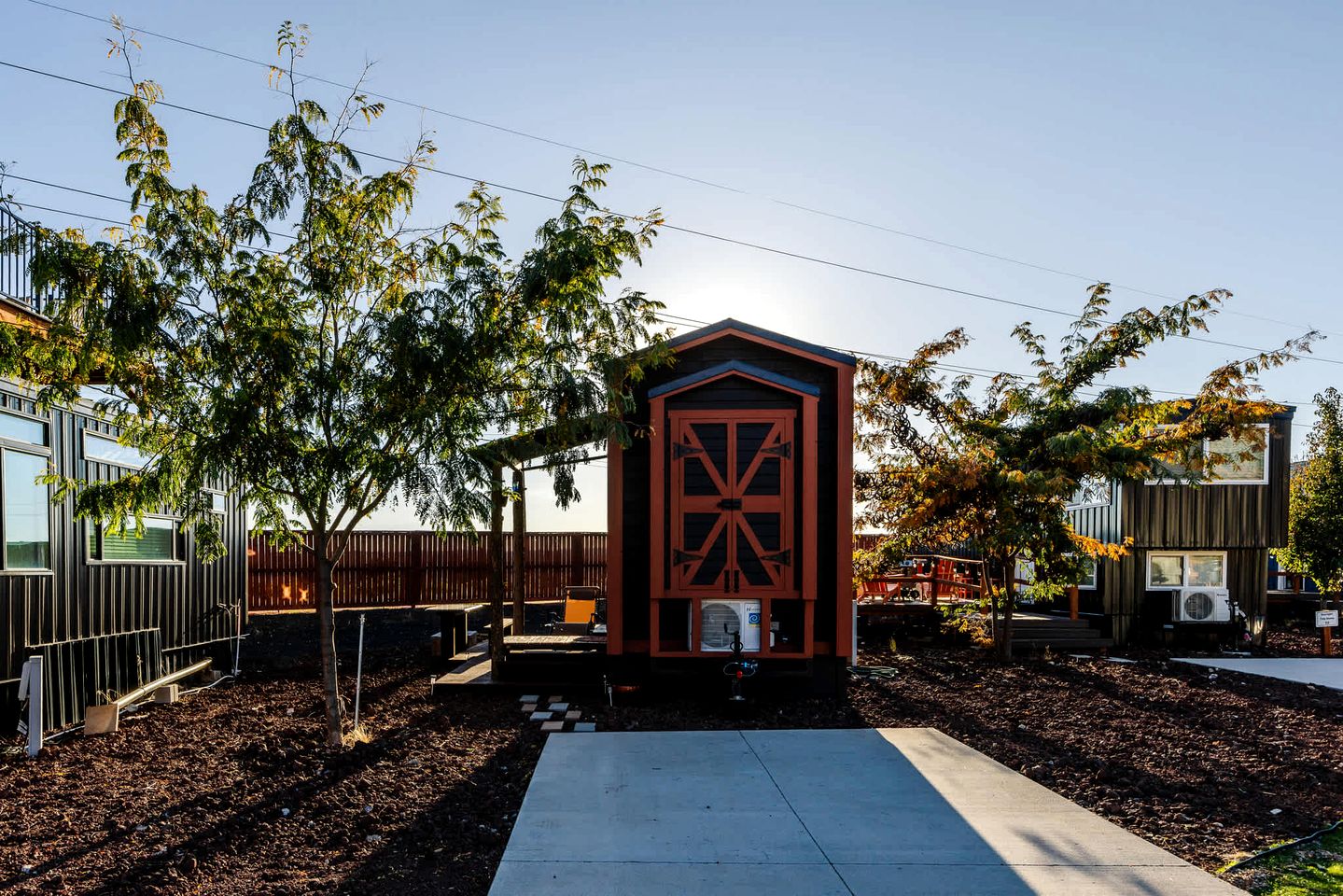 Pet-Friendly Modern Tiny Home with Red Rock Views & Private Deck Near Zion National Park, Apple Valley Utah