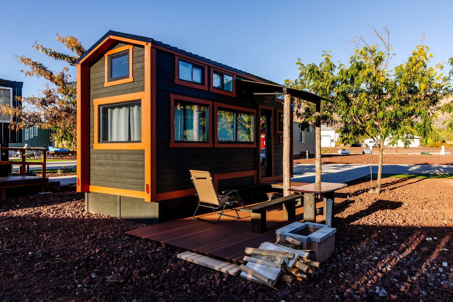Pet-Friendly Modern Tiny Home with Red Rock Views & Private Deck Near Zion National Park, Apple Valley Utah