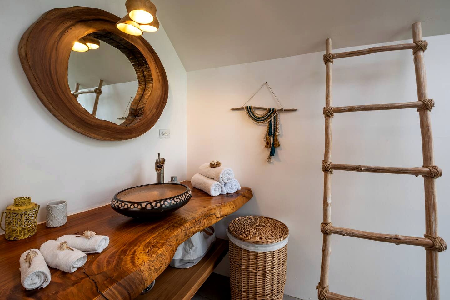 Stylish Eco Treehouse with Panoramic Views near Playa Grande, Matapalo Costa Rica