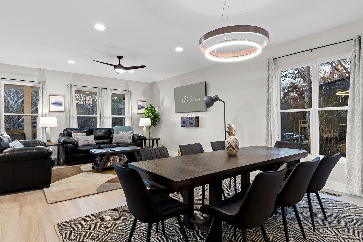 Modern Trio of Cottages Perfect for Large Family Groups in Chickamauga, Georgia