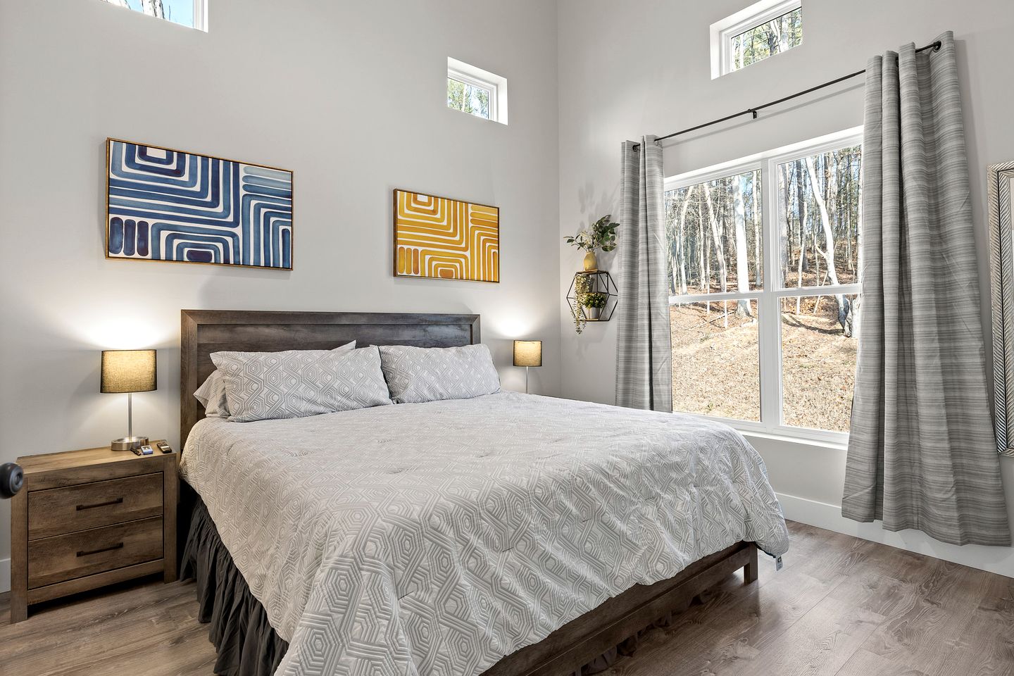 Modern Trio of Cottages Perfect for Large Family Groups in Chickamauga, Georgia