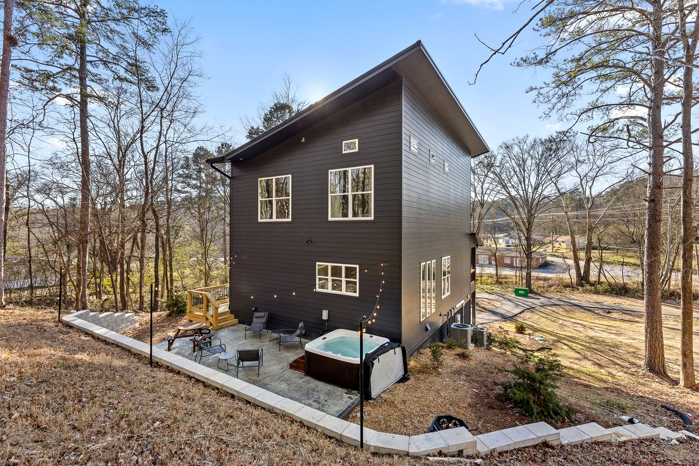 Modern Trio of Cottages Perfect for Large Family Groups in Chickamauga, Georgia