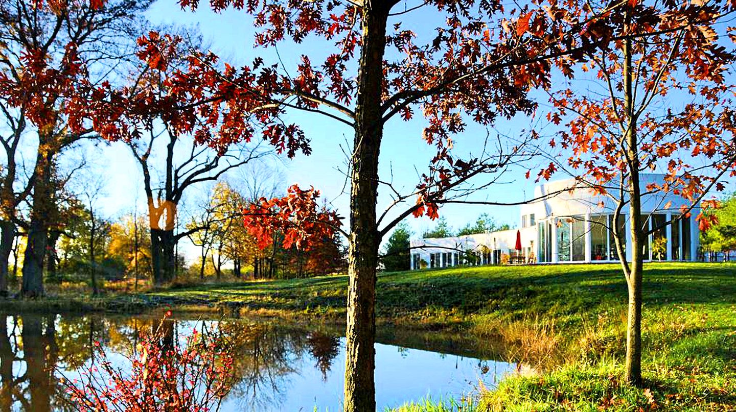 Fabulous Retreat with an Indoor Pool and Sauna for a Luxury Getaway in Champaign, Illinois