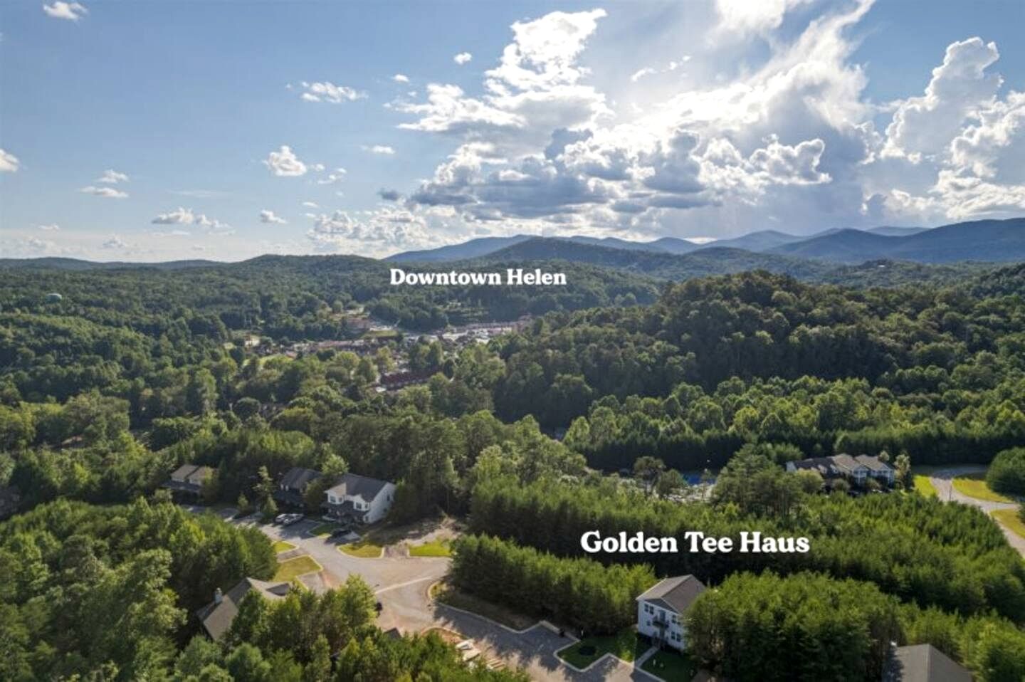 Modern Vacation Home with Hot Tub & Golf Simulator near Downtown Helen, GA