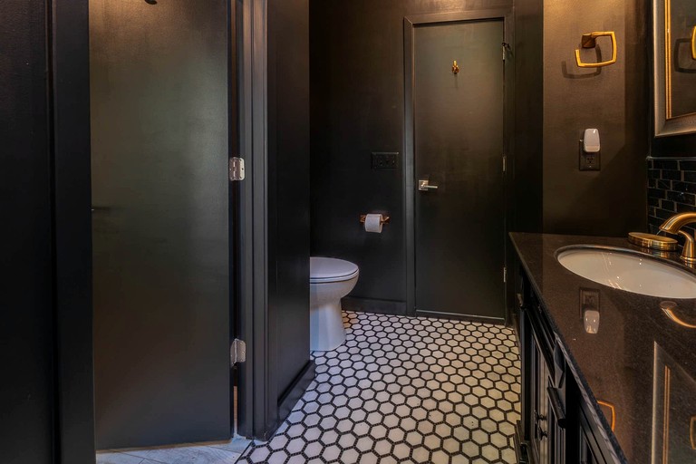 Cabins (United States of America, Hedgesville, West Virginia)